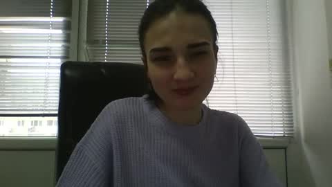 Snapshot of amethystnight_ chatting on 02/19/25, 09:17 Julia  online show from 02/19/25, 09:17