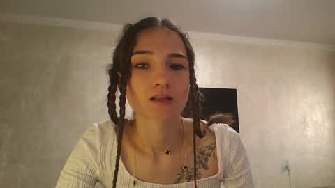 Snapshot of amethystnight_ chatting on 10/07/25, 08:55 Julia  online show from 10/07/25, 08:55