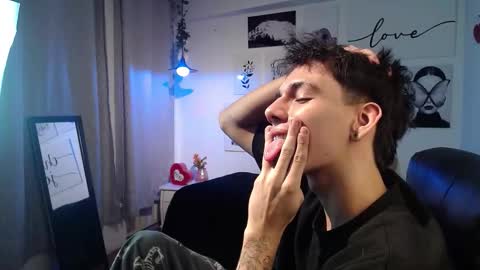 Snapshot of amethystshadow chatting on 03/17/26, 08:34 amethystshadow online show from 03/17/26, 08:34