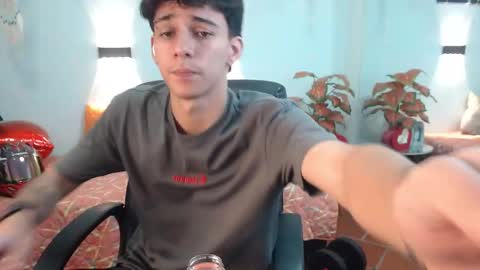 Snapshot of amethystshadow chatting on 03/29/26, 02:44 amethystshadow online show from 03/29/26, 02:44