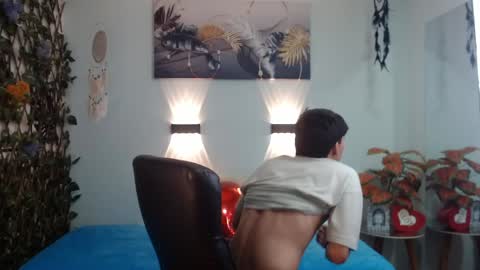 Snapshot of amethystshadow chatting on 04/05/26, 05:21 amethystshadow online show from 04/05/26, 05:21