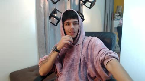 Snapshot of amethystshadow chatting on 04/25/26, 01:19 amethystshadow online show from 04/25/26, 01:19