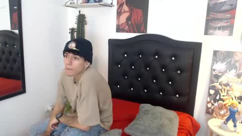 Snapshot of amethystshadow chatting on 05/16/26, 04:09 amethystshadow online show from 05/16/26, 04:09