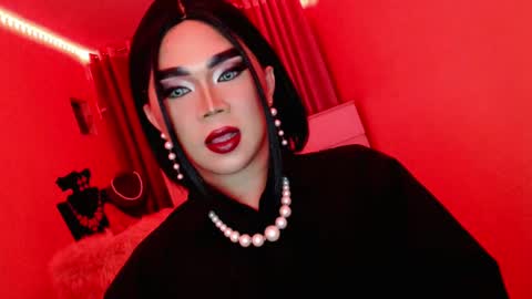 Snapshot of amiadoll chatting on 03/09/25, 03:49 Queen Mireska online show from 03/09/25, 03:49