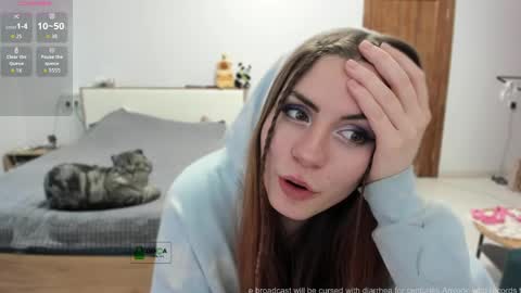 Snapshot of amiandthomas chatting on 04/24/26, 02:08 VelvetCaprice online show from 04/24/26, 02:08