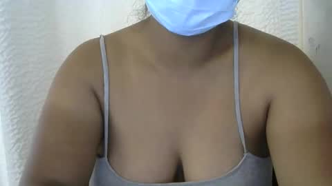 amichouu online show from 11/29/25, 11:02