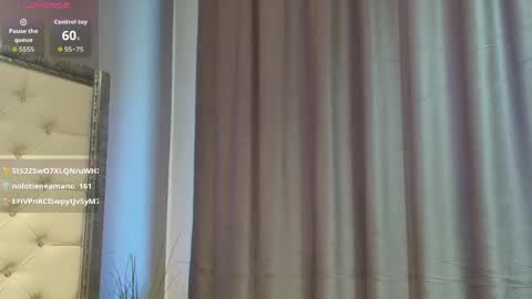 Snapshot of amiellarose chatting on 04/23/26, 12:29 amiellarose online show from 04/23/26, 12:29