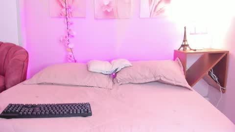 Snapshot of amiiclark chatting on 02/08/26, 07:06 AmiiClark online show from 02/08/26, 07:06