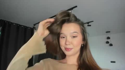 Snapshot of amilia4u chatting on 04/14/26, 07:47 A online show from 04/14/26, 07:47