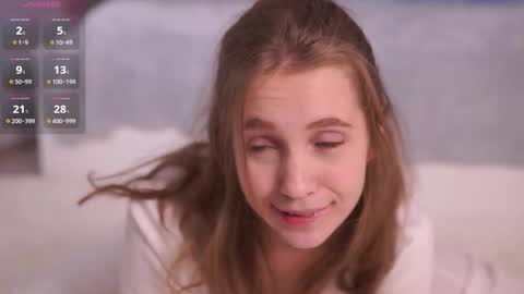 Snapshot of amillygil chatting on 11/28/25, 04:53 Emily online show from 11/28/25, 04:53