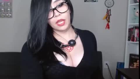 amilust online show from 02/11/26, 09:42