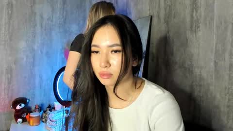 Snapshot of amina_artin chatting on 02/21/25, 07:21 Amina online show from 02/21/25, 07:21