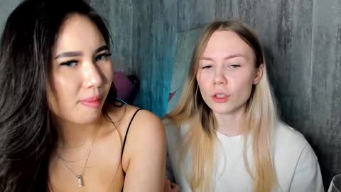 Snapshot of amina_artin chatting on 02/22/25, 07:14 Amina online show from 02/22/25, 07:14