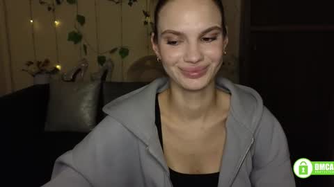 Amina online show from 03/06/26, 01:29