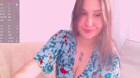 Snapshot of aminegulse chatting on 07/06/26, 12:18 Camilla online show from 07/06/26, 12:18