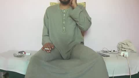 Snapshot of amir_elaraby chatting on 10/29/25, 12:07 Amir online show from 10/29/25, 12:07