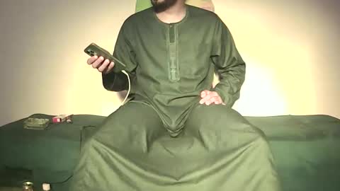 Amir online show from 11/23/25, 06:24