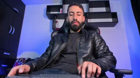 Snapshot of amir_salah chatting on 03/06/25, 10:52 Amir online show from 03/06/25, 10:52