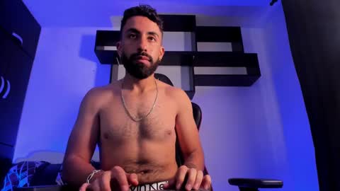 Snapshot of amir_salah chatting on 03/11/25, 02:18 Amir online show from 03/11/25, 02:18