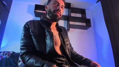 Snapshot of amir_salah chatting on 03/12/25, 02:01 Amir online show from 03/12/25, 02:01