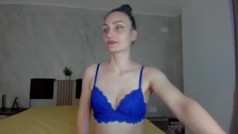 Snapshot of amiraanne chatting on 05/30/26, 06:38 AmiraAnne online show from 05/30/26, 06:38