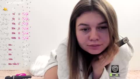 Snapshot of amirastar chatting on 10/30/25, 11:27 Amira Lush Domi is active Open Pvt Welcome to the world of pleasure online show from 10/30/25, 11:27