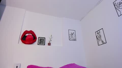 hi guys im ariani ill be off till december 1st for vacation if u want u can add me on snapchat by bio and talk or play there online show from 01/09/25, 06:04