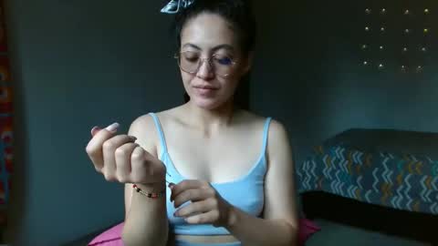 Snapshot of amitlu_ chatting on 02/01/25, 02:45 amitlu_ online show from 02/01/25, 02:45