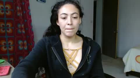 Snapshot of amitlu_ chatting on 02/28/25, 10:17 amitlu_ online show from 02/28/25, 10:17
