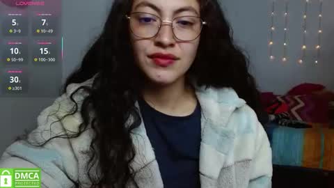 Snapshot of amitlu_ chatting on 11/13/25, 12:42 amitlu_ online show from 11/13/25, 12:42