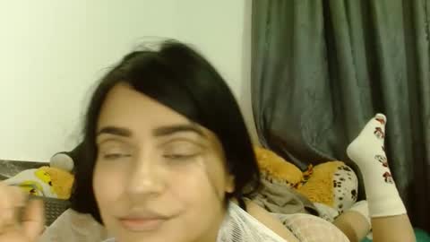 Snapshot of ammbaar1 chatting on 09/27/25, 10:48 Ambaar online show from 09/27/25, 10:48