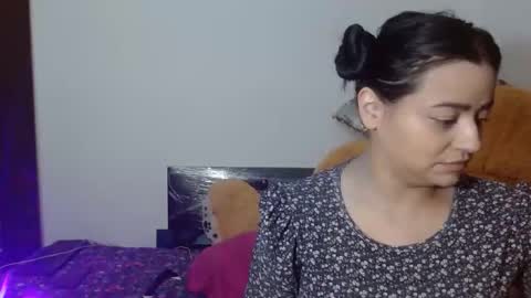 Snapshot of ammbaar1 chatting on 11/03/25, 01:40 Ambaar online show from 11/03/25, 01:40