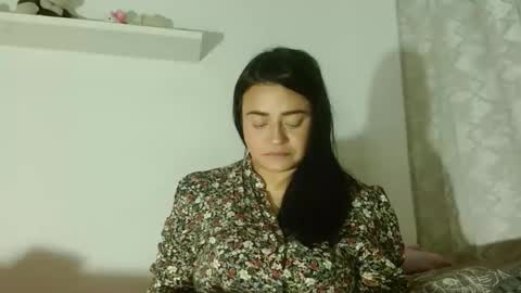 Snapshot of ammbaar1 chatting on 04/16/26, 12:33 Ambaar online show from 04/16/26, 12:33