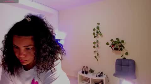 Amelya online show from 10/13/25, 07:25