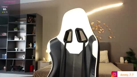 Snapshot of ammy_cumwme chatting on 09/30/25, 10:09 Ammy dont forget to thumbs up me online show from 09/30/25, 10:09