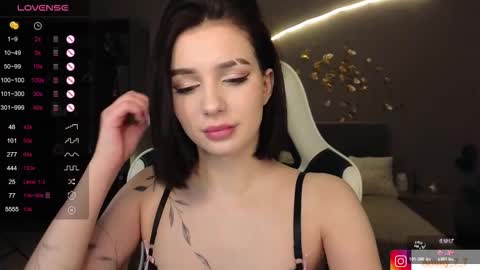 Snapshot of ammy_cumwme chatting on 11/24/25, 02:55 Ammy dont forget to thumbs up me online show from 11/24/25, 02:55