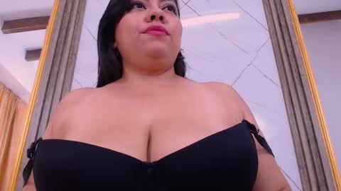 AmmyPike online show from 01/31/25, 03:22