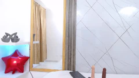 AmmyPike online show from 03/04/25, 12:44