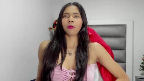 Snapshot of ammywood_js chatting on 12/23/25, 03:15 ammywood_js online show from 12/23/25, 03:15