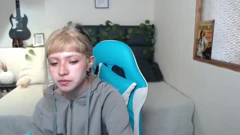 Amnesia online show from 09/23/25, 01:14