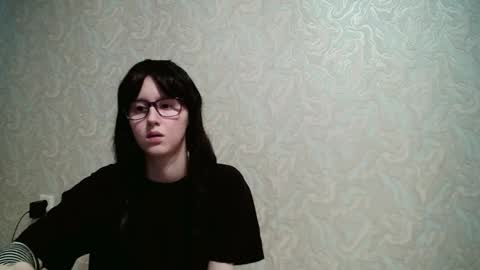 Amomira online show from 10/10/25, 11:20