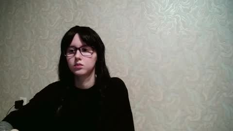 Amomira online show from 10/28/25, 04:05