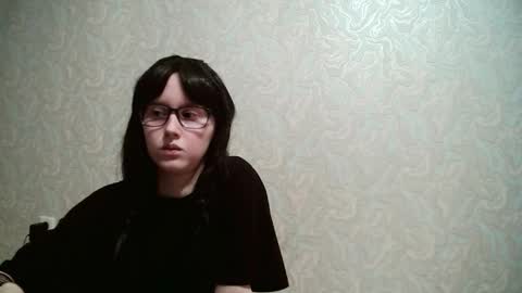 Snapshot of amomira_honeyx chatting on 12/16/25, 07:24 Amomira honeyx online show from 12/16/25, 07:24