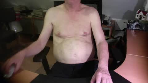 Snapshot of amor2200 chatting on 06/27/26, 12:48 Amor2200 online show from 06/27/26, 12:48