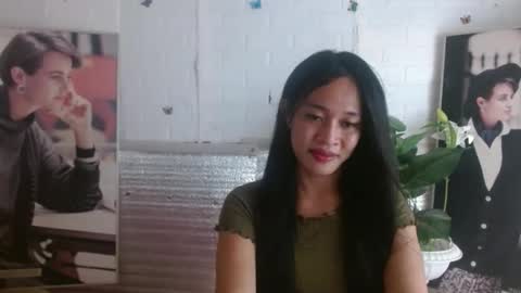 amor_power27 online show from 10/17/25, 11:24