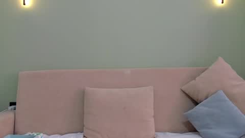 Snapshot of amorbae chatting on 04/26/26, 03:59 Milena online show from 04/26/26, 03:59