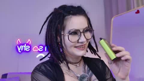 Snapshot of amorefae chatting on 05/12/26, 01:03 amore online show from 05/12/26, 01:03