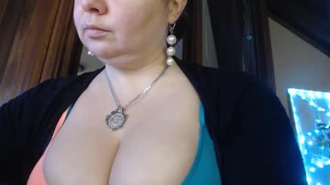 Snapshot of amorelara chatting on 12/03/24, 09:44 amorelara online show from 12/03/24, 09:44