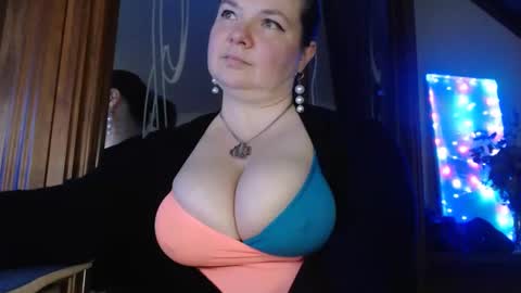 Snapshot of amorelara chatting on 12/06/24, 07:32 amorelara online show from 12/06/24, 07:32