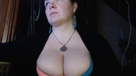 Snapshot of amorelara chatting on 01/09/25, 07:08 amorelara online show from 01/09/25, 07:08